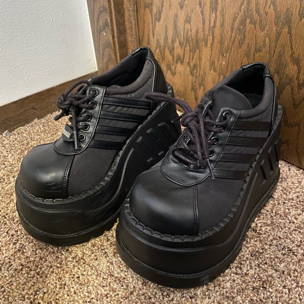 Demonia STOMP-08 platform sneakers
